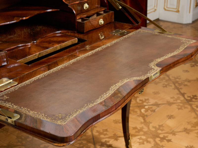 Kleiner Franz Sekretaer 04
